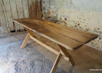 table from antique oak barnfoor planks by B3KM EcoDesign