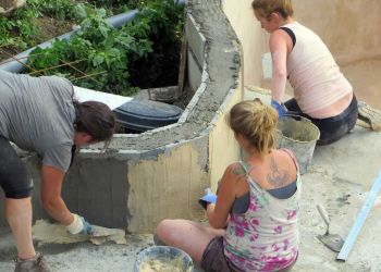 plastering natural pool with stucco by B3KM EcoDesign