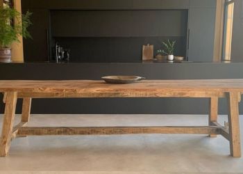 Large oak table by B3KM Design