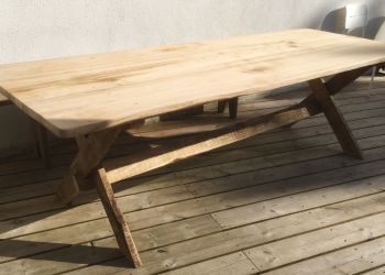 Oak & chestnut table by B3KM Design
