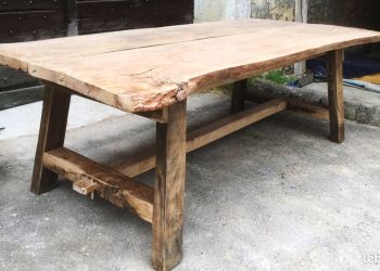table from  oak wood by B3KM sustainable Design