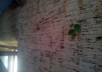 ecological wall insulation with woodchips, clay and reed by B3KM EcoDesign