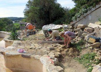 Making a natural pool terrace with stones  by B3KM EcoDesign